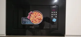 Muebles de cocina blancos y Electros