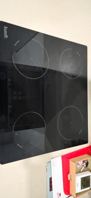 Muebles de cocina blancos y Electros