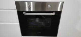 Muebles de cocina blancos y Electros