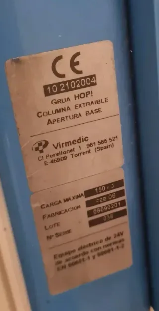 Grua levanta personas linak