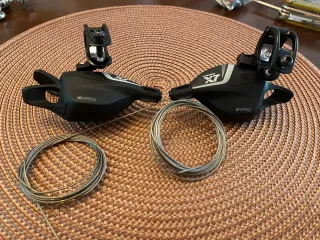 Pulsadores SRAM X7 2x10 Velocidades