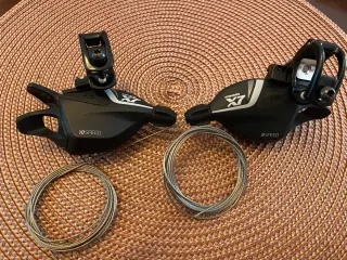 Pulsadores SRAM X7 2x10 Velocidades