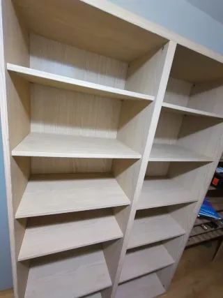 Librería de madera de haya color beige IKEA