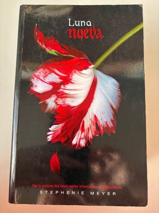 Luna nueva (Saga Crepúsculo 2)