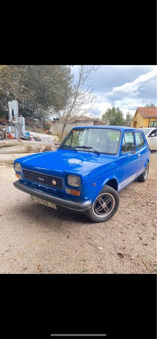 SEAT 127 1996
