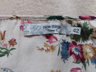 Vestido floral beige mujer