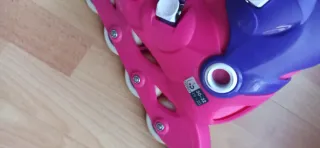 Patines en línea para niña rosas y azules