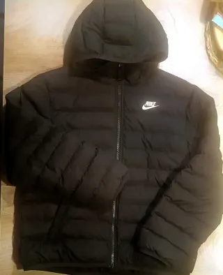 Chaqueta Nike Negra talla 158-170