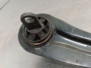 BRAZO SUSPENSION INFERIOR TRASERO DERECHO FORD KU