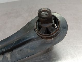 BRAZO SUSPENSION INFERIOR TRASERO DERECHO FORD KU
