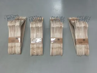 Pack 8 perchas madera