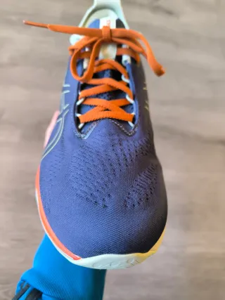 ASICS Gel-Nimbus 25 TR Talla 43.5 Nuevas