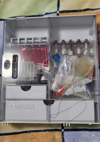 Máquina de coser BERNINA Aurora 440 QE