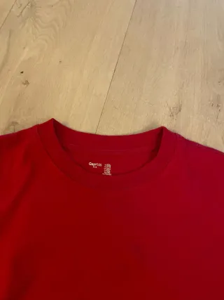 Camiseta Gap manga larga roja