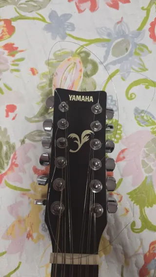Guitarra Electroacústica Yamaha 12 Cuerdas
