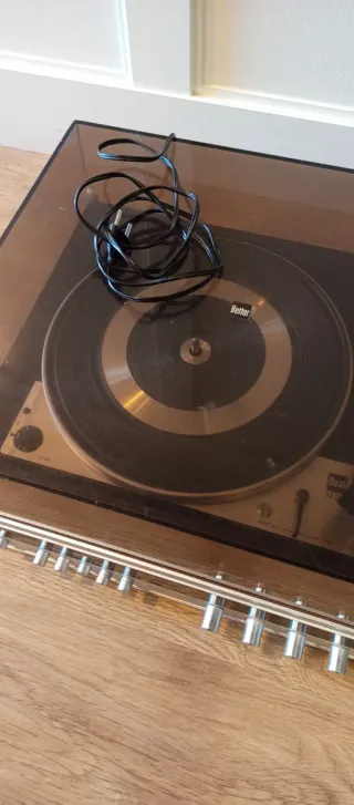 Tocadiscos Bettor EF-250