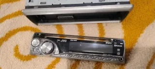 Autorradio JVC KD-BT11 Bluetooth en buen estado.