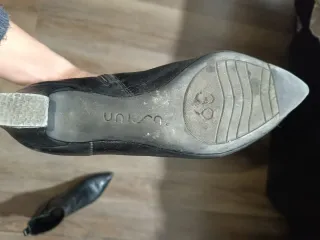 Botines Lodi Negros Tacon Aguja Punta Fina