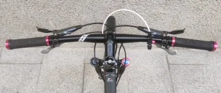 Bicicleta CUBE 26 llantas Mavic