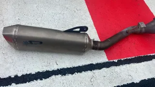 Escape SPARK R Yamaha R1 2017+