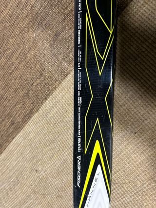 Esquís de fondo Fischer con bastones