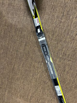 Esquís de fondo Fischer con bastones