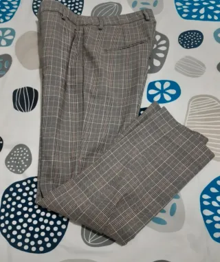 Pantalón de cuadros Stradivarius