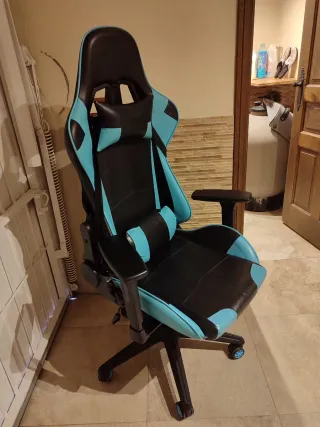 Silla Gaming Negra y Azul