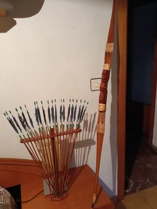 Arco y Flechas Decorativas Estilo Azteca