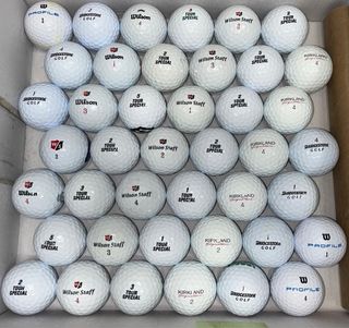 42 bolas de golf distintas marcas
