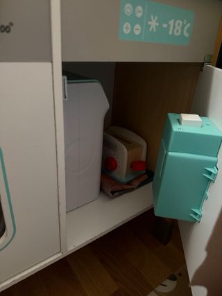 Piccola cucina in legno per bambini