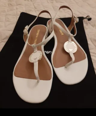 Sandalias Emporio Armani Piel Blanca.