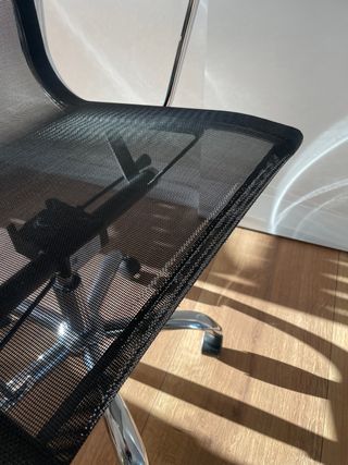 Silla de oficina ergonómica con ruedas