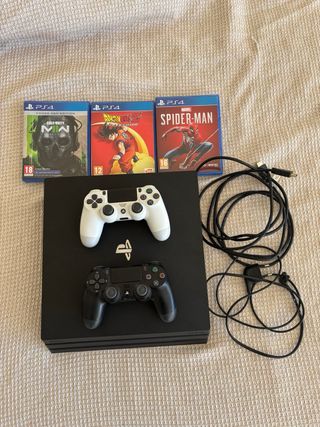 PS4 Pro 1TB + 3 Juegos + 2 Mandos