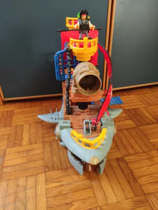 Nave Pirata Squalo Giocattolo