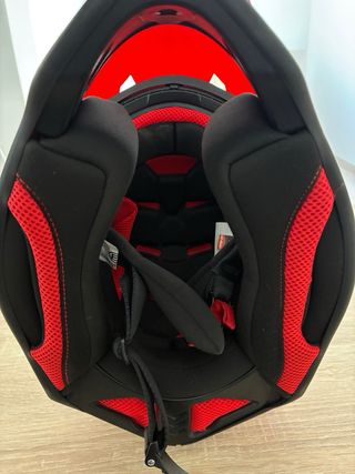Casco Moto Niño Rojo y Negro Envio disponible