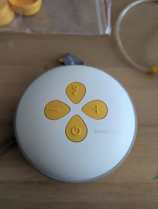 Sacaleches Doble Medela Swing Maxi + Sujetador