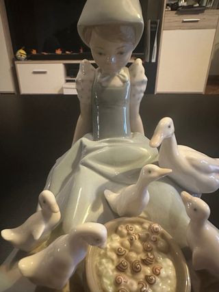Figura Lladró Niña con Patos