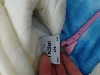 Mono Frozen calentito talla 6-8 años