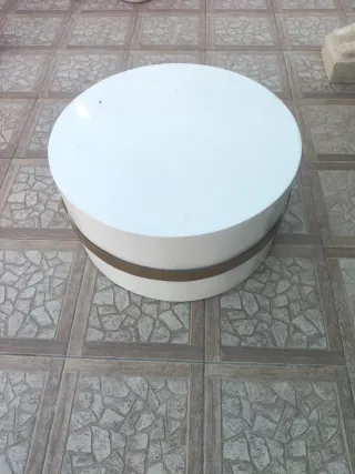 Mesa de centro redonda blanca