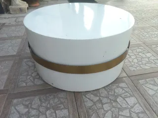 Mesa de centro redonda blanca