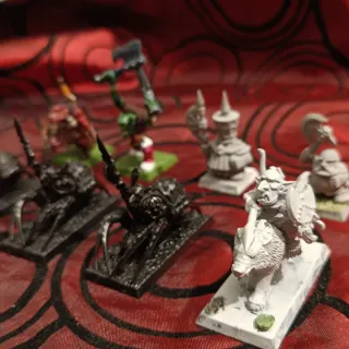 LOTE FIGURAS WARHAMMER OLD SCHOOL + JINETES IMPRIM