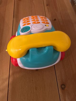 Teléfono de juguete con sonidos