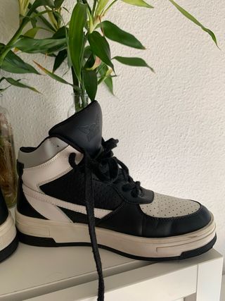 Botín deportivo mujer