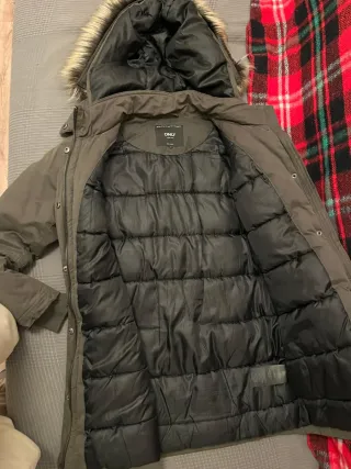 Abrigo verde oliva Only mujer