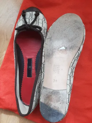 Bailarinas CH Talla 36 con guardapolvo original.