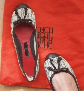 Bailarinas CH Talla 36 con guardapolvo original.