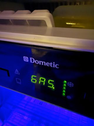 Nevera Dometic Trivalente