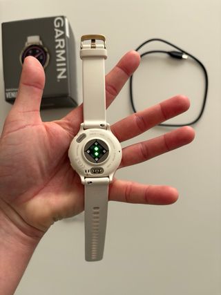Garmin Venu 3S Oro/beige
