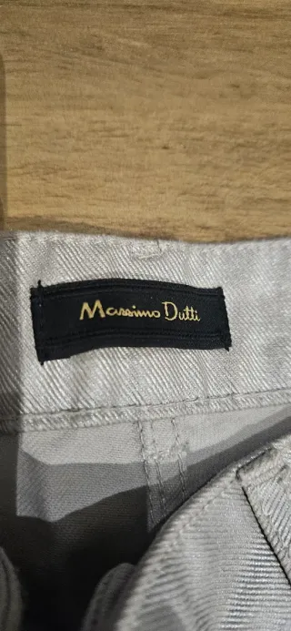 Pantalón vaquero gris brillante